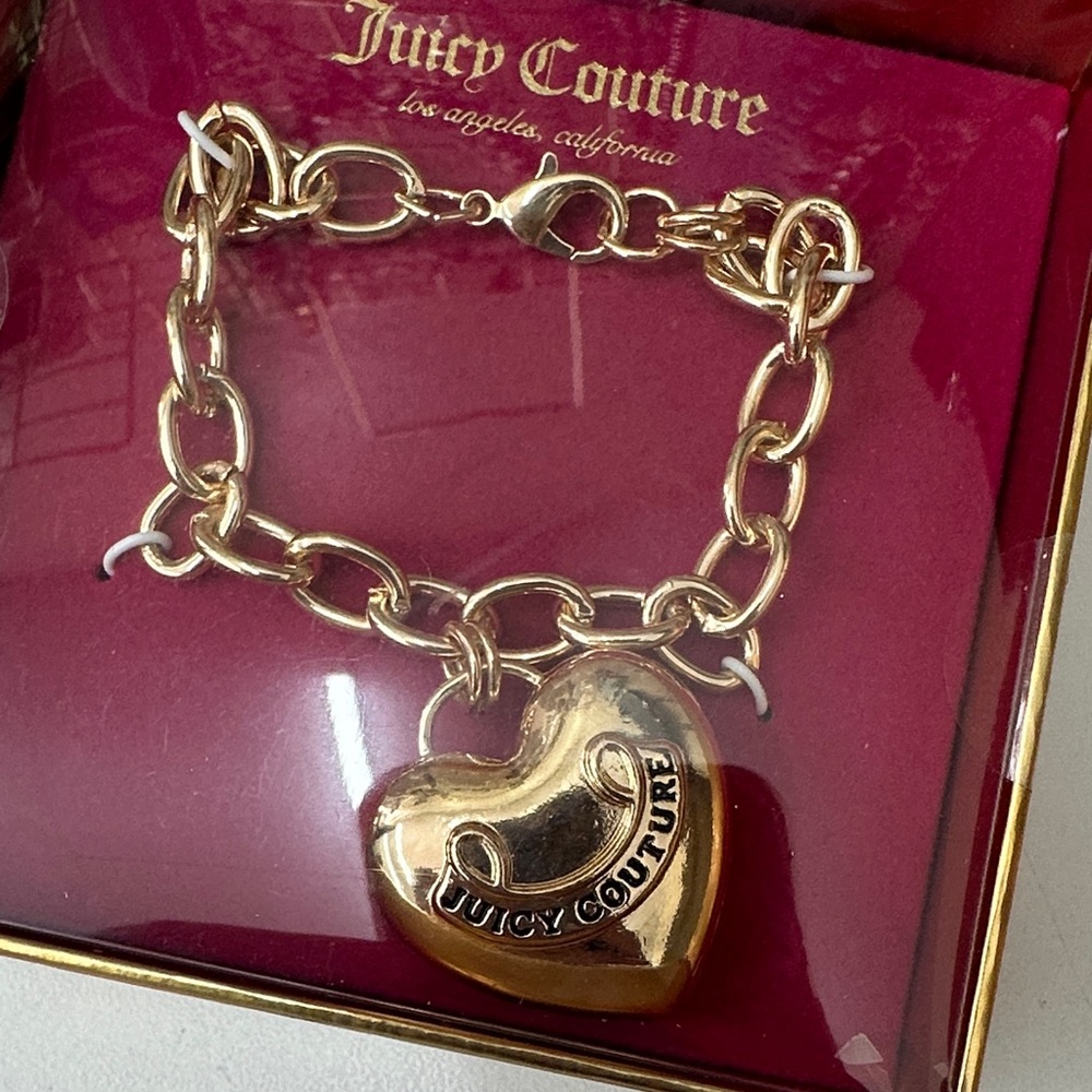 New in box Juicy Couture Gold Heart Charm Bracelet - Gold